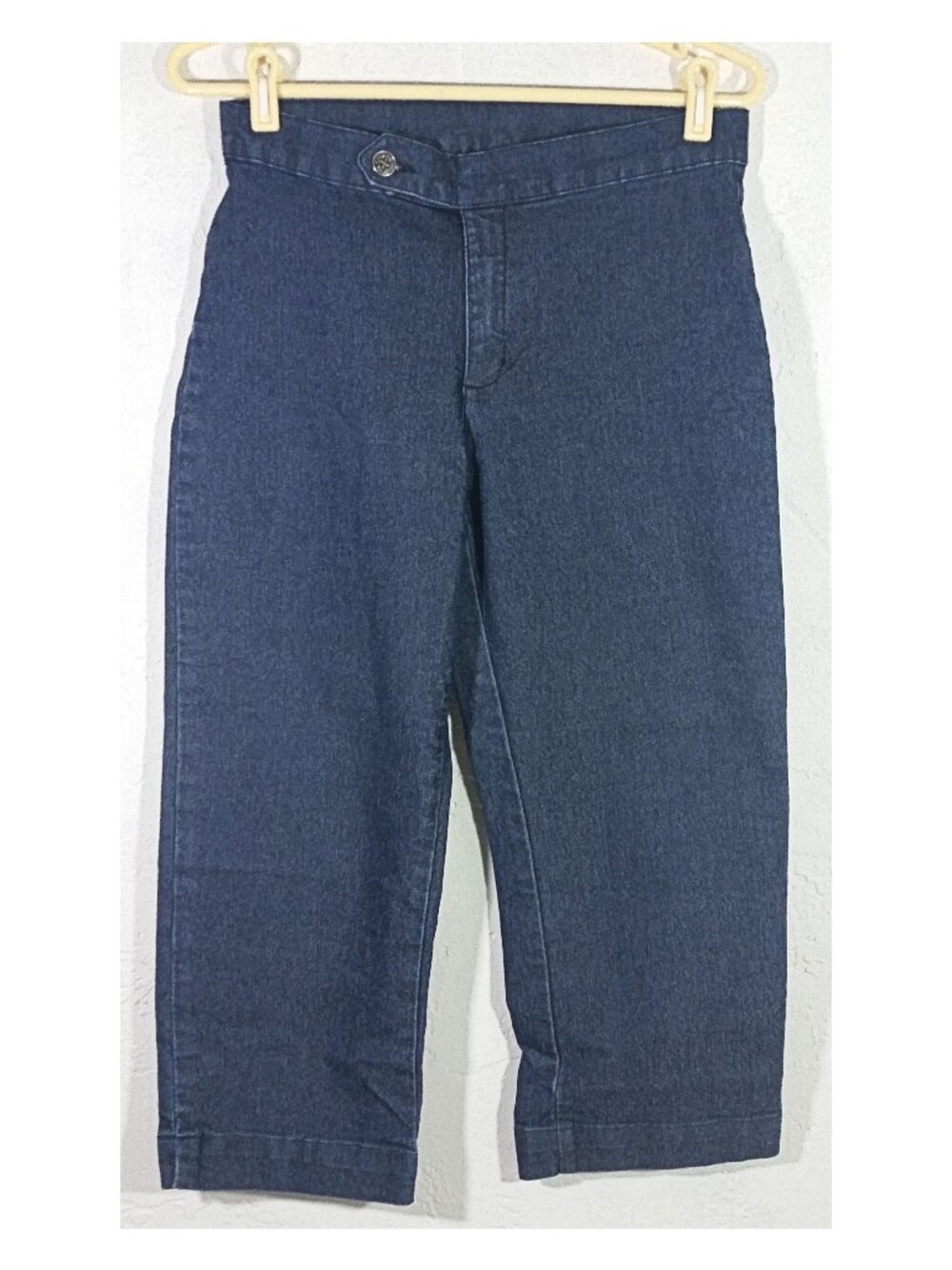 Xhilaration Juniors Jeans Size 7 Blue Dark Wash Denim Stretch Capri Casual